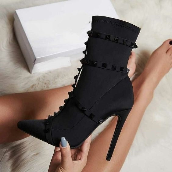 female stretch boots with high point