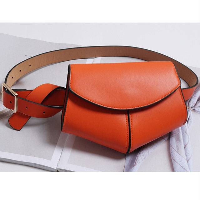 Women Serpentine Fanny Pack