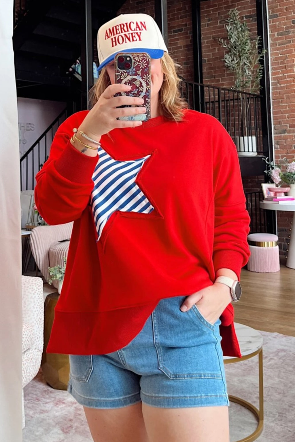 Fiery Red Patch Embroidery Star Colorblock Plus Size Sweatshirt