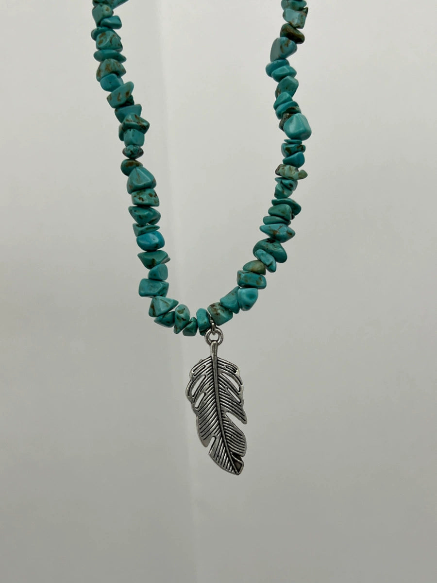 Blue Feather Pendant Necklace Female Hip Hop Accessories Gravel