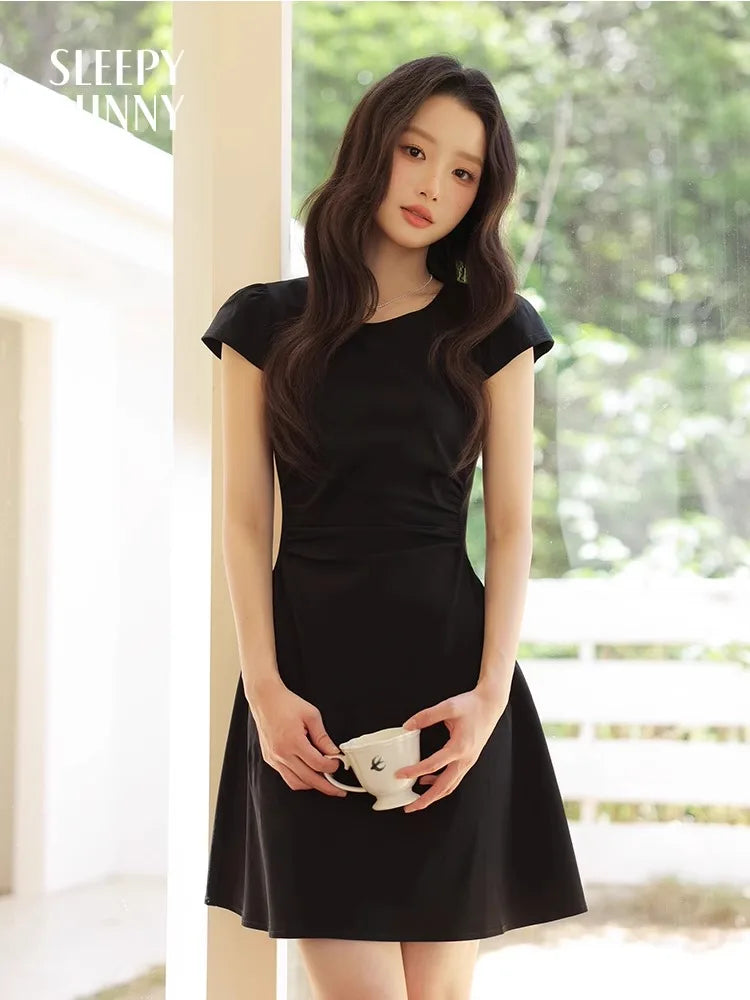 Hepburn Style Black Puff Sleeve Dress