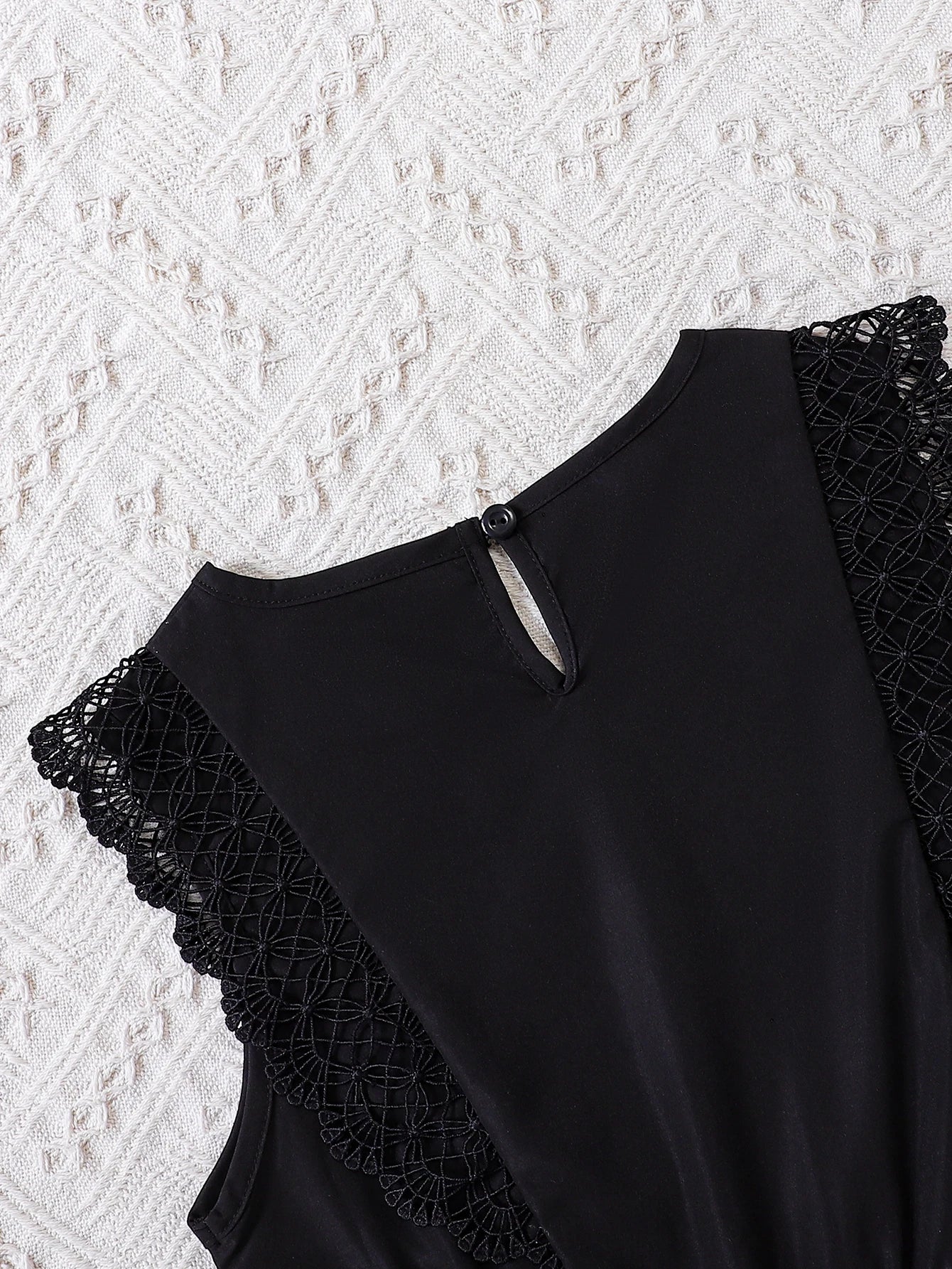 Girls' Black Lace Spliced Fashion Dress