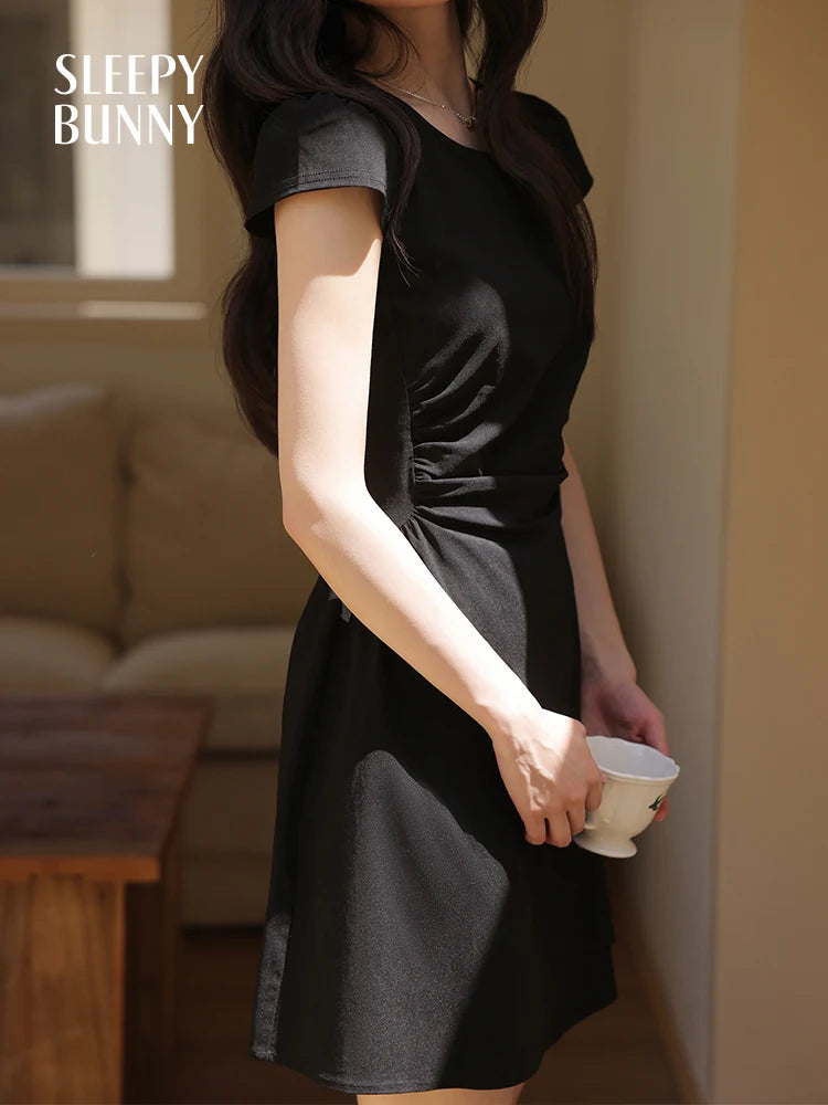 Hepburn Style Black Puff Sleeve Dress